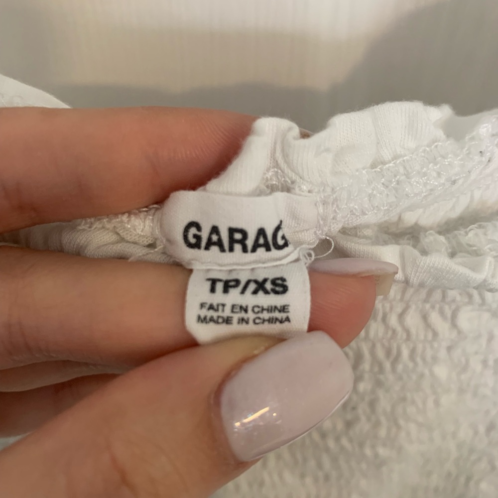 Garage Ruffled Crop Top - Picture 2 of 3